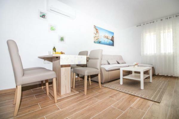 Apartamento Mara Rogoznica  Exterior foto