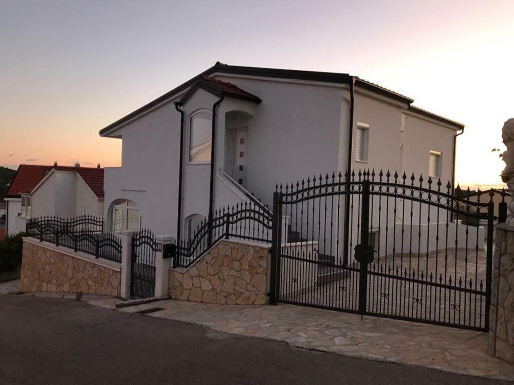 Apartamento Mara Rogoznica  Exterior foto